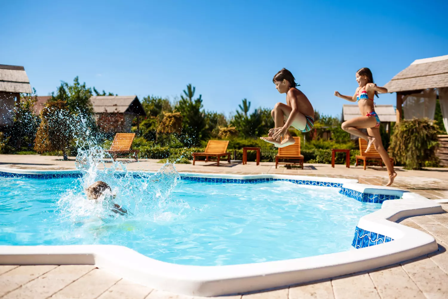 Consejos para cuidar tu piscina este verano